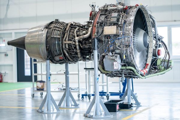 FL-Technics-Engines-Services