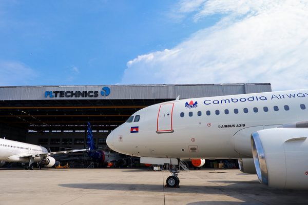 (cambodia airways) Airbus A320 maintenance at Fl technics hangar