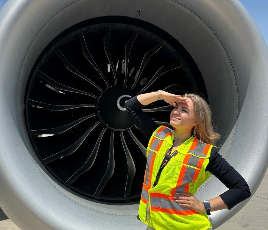 Greta-FL-Technics employee